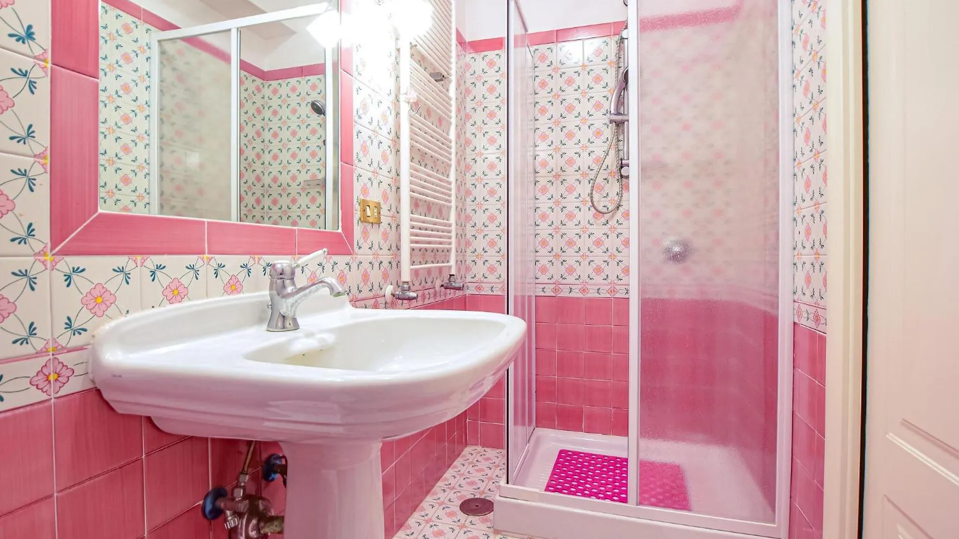Awesome Apartment In Orbetello With Kitchenette